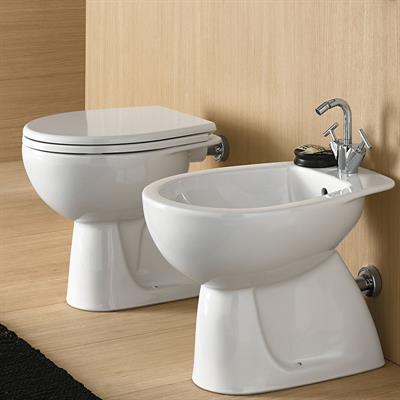 Coppia sanitari vaso bidet e coprivaso universale tradizionale geberit colibri scarico a parete