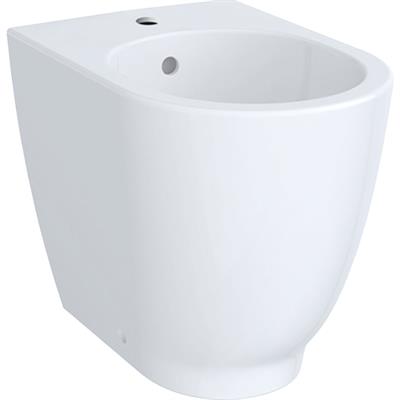 Coppia sanitari vaso bidet e coprivaso rallentato geberit acanto a terra rimfree